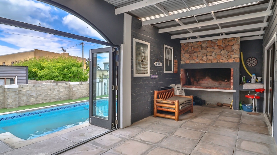 2 Bedroom Property for Sale in Franskraal Western Cape